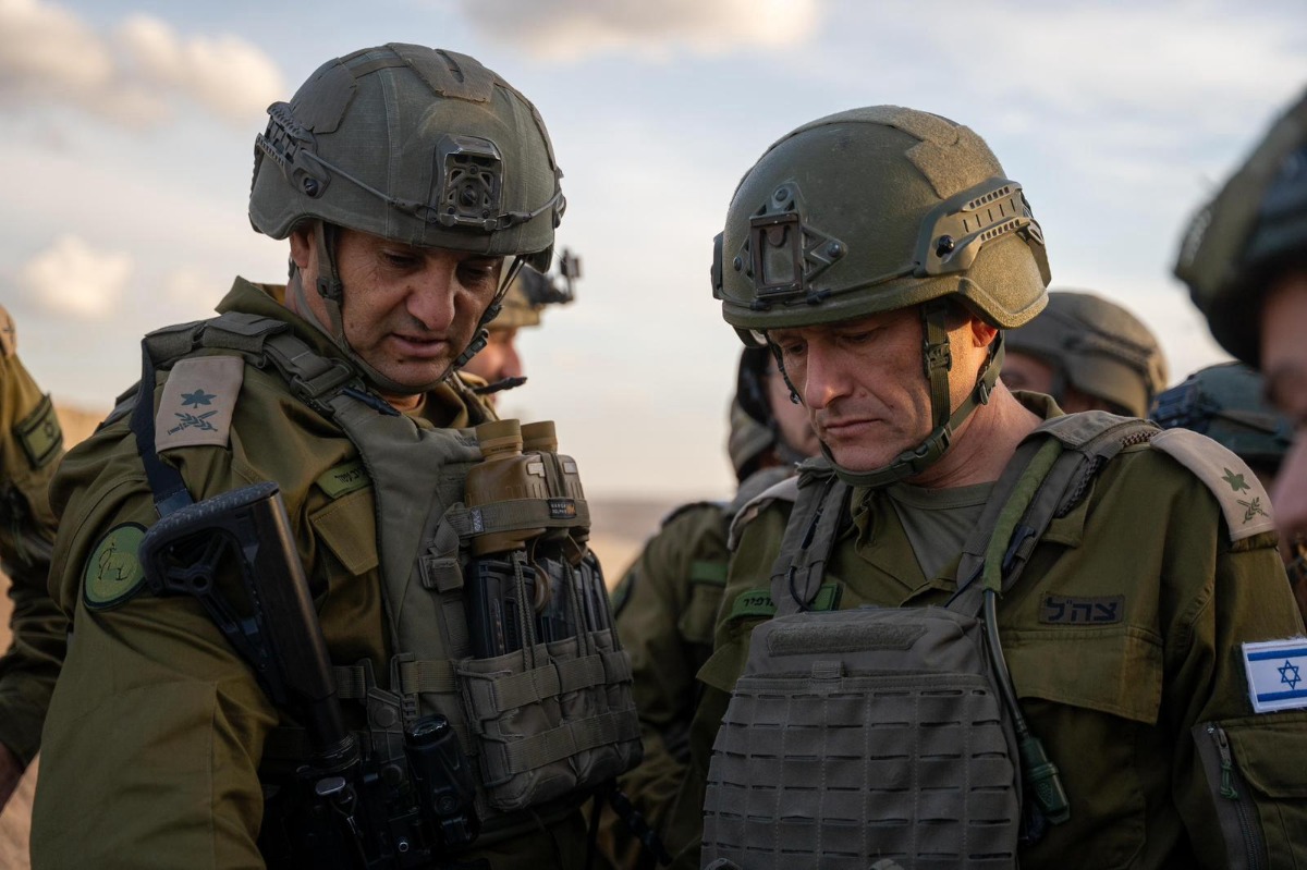 איתי אופיר ויניב עשור