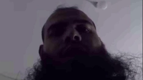 המחבל במהלך הטבח