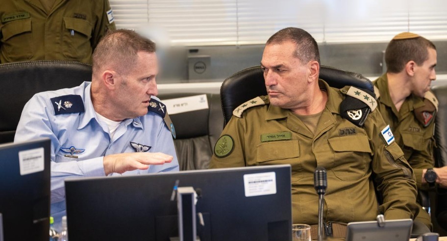 הרמטכ"ל אייל זמיר ומפקד חיל האוויר תומר בר