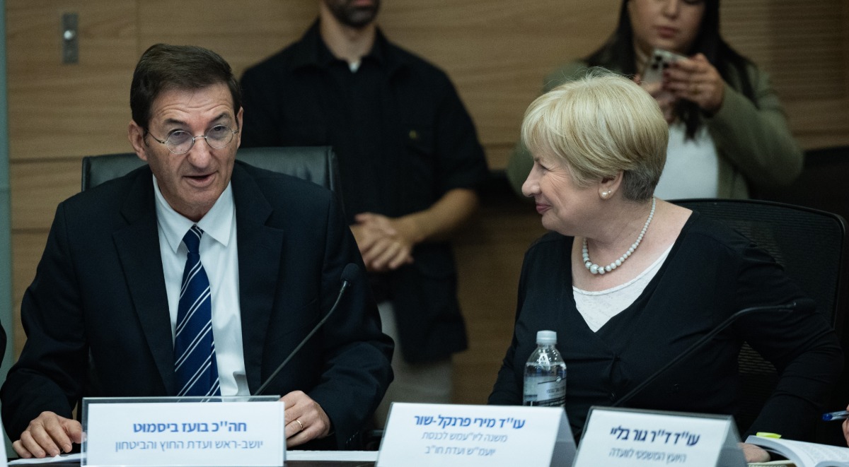 יו"ר הוועדה ביסמוט, והיועמ"שית פרנקל-שור