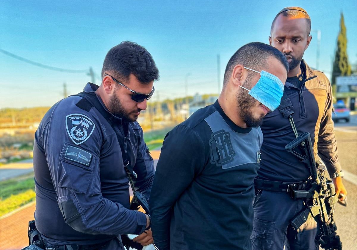 רגע מעצר החשוד מנתב"ג