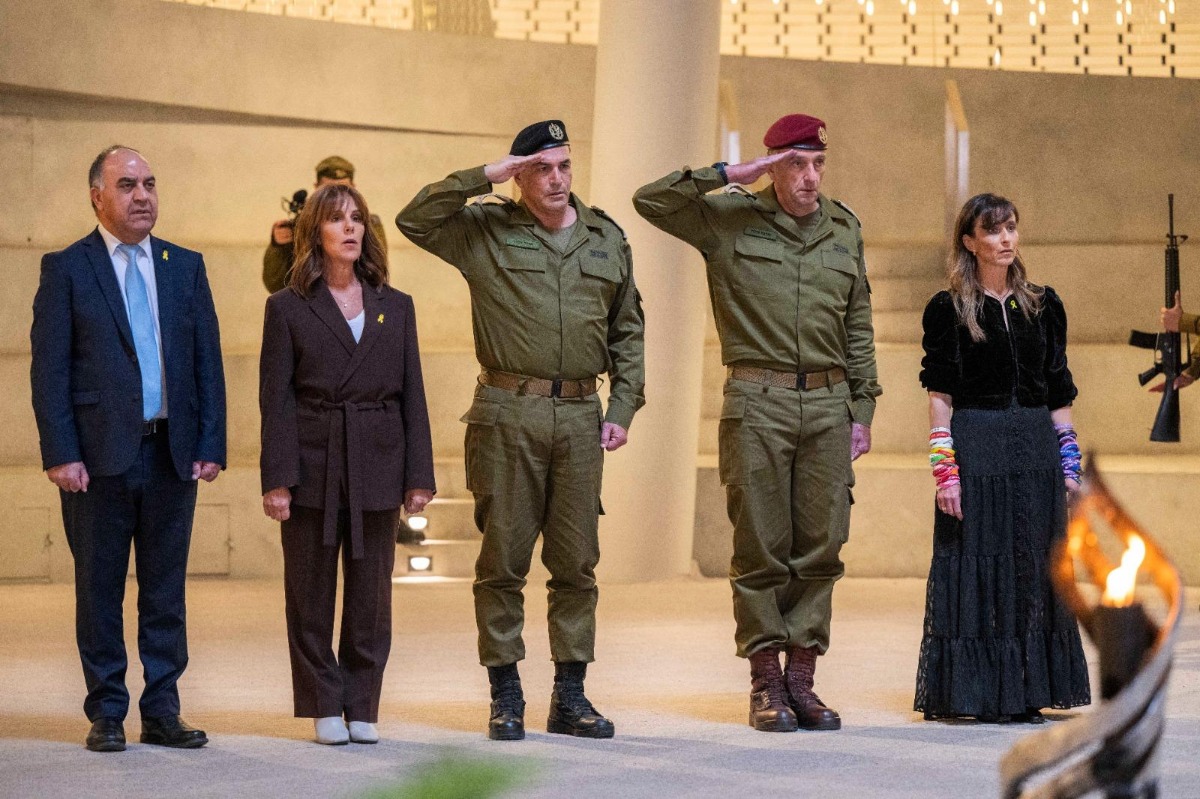 שני הרמטכ"לים בהיכל הזיכרון
