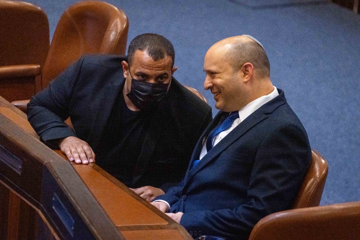 קארה ובנט בימיהם בממשלה