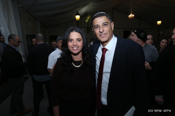 הרצל יחזקאל והשרה שקד