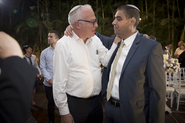 סעדה והשר אריאל