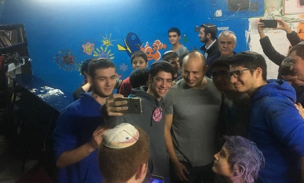 נפתלי והחניכים
