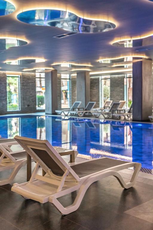 ★Grand Blue FAFA Resort & Spa 5 - תמונה 22 - פסח 2025