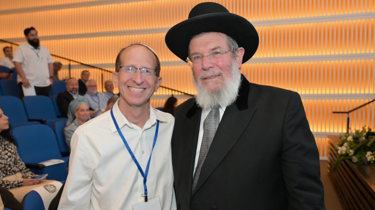 הרב קלמן בר והרב יוני סמואל
