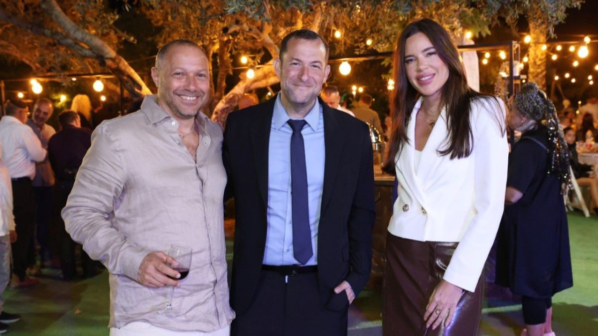 אורחים בחגיגות