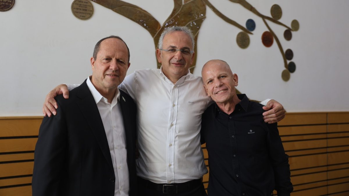 חוגגים בברית