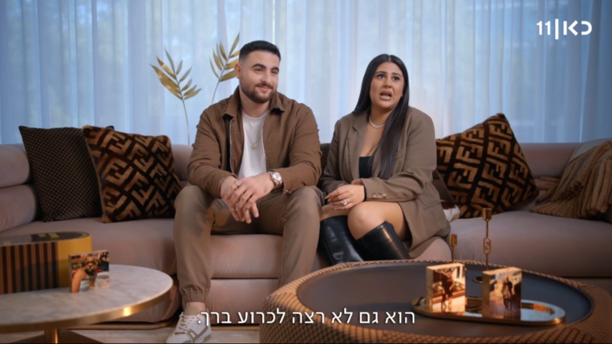 מי כתב את הטקסטים?