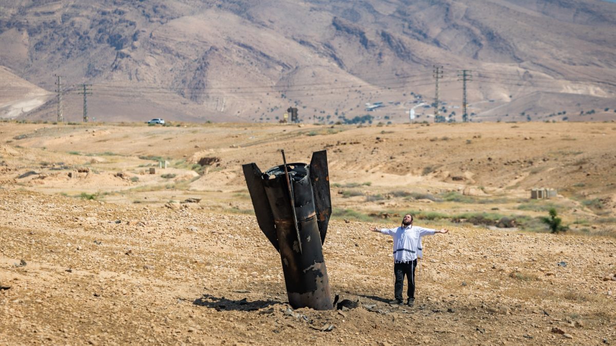 זירת הנפילה, הבוקר