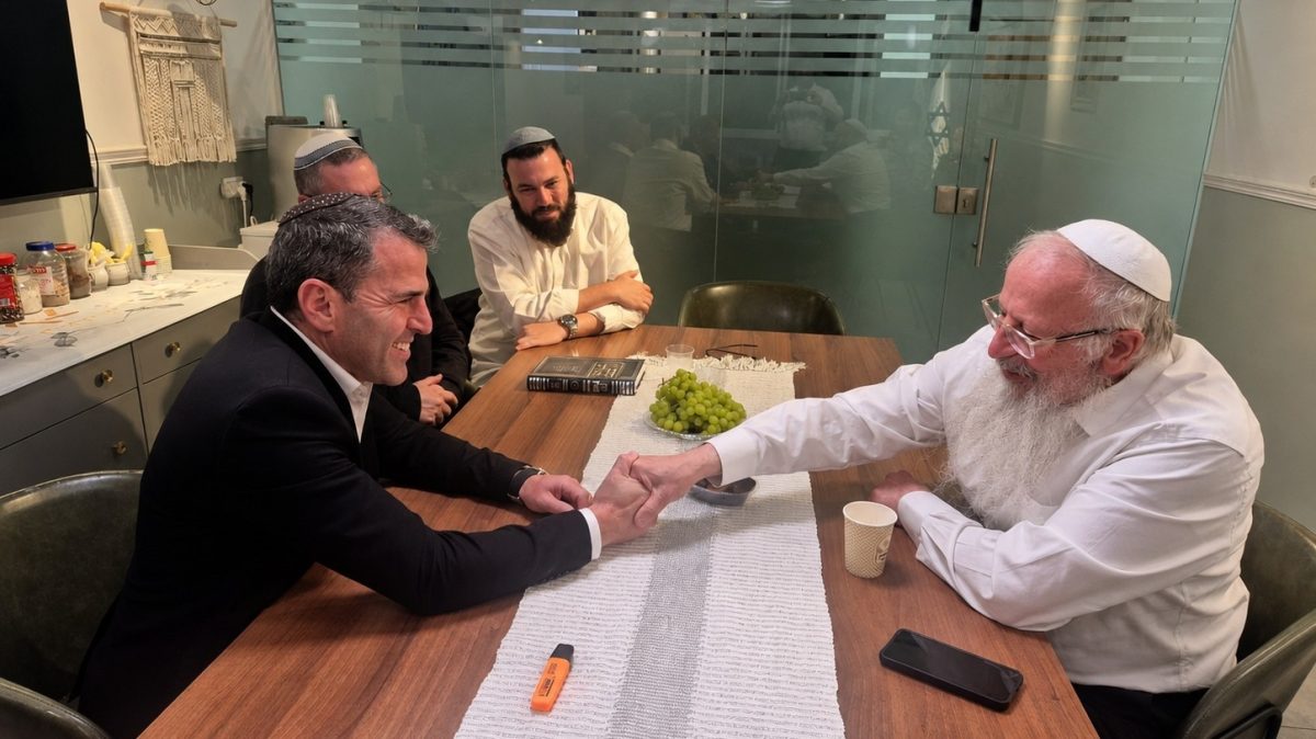 הרב שמואל אליהו וראש המועצה