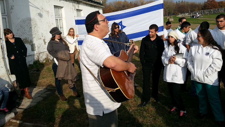 עמוד הפייסבוק של אברי גלעד צילום: עמוד הפייסבוק של אברי גלעד חדשות