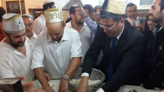 דוברות בנט צילום: דוברות בנט חדשות