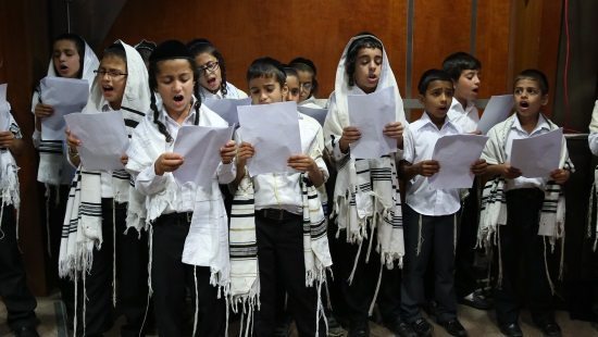 שו"ת: אני תימני וקשה לי בחיים. זה בגלל קללת עזרא?