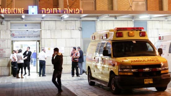 בת 19 נפצעה באורח קשה בפיגוע דקירה בגן שמואל