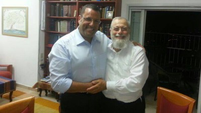 עמוד הפייסבוק של משה ליאון צילום: עמוד הפייסבוק של משה ליאון חדשות
