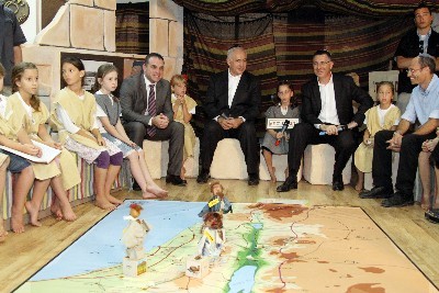 שר החינוך: צריכים להעניק לילדים שלנו חינוך יהודי וציוני גאה