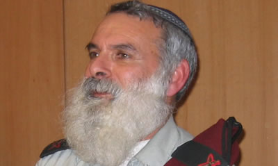  חינוך