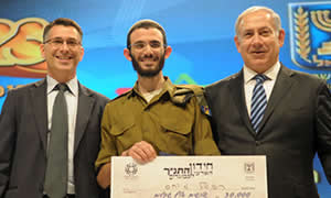 מוקי שוורץ צילום: מוקי שוורץ פרשיות השבוע