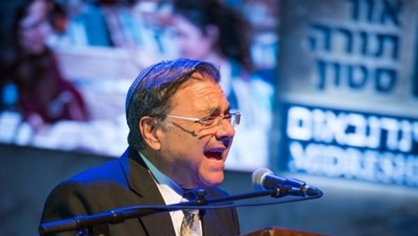 הרב ריסקין נואם