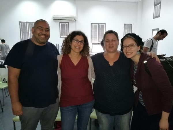 אלישבע, הזוכה, ראשונה מימין