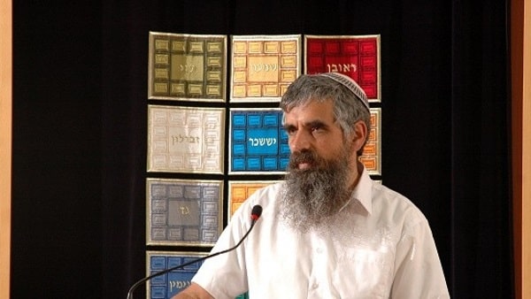 הרב שרלו נואם