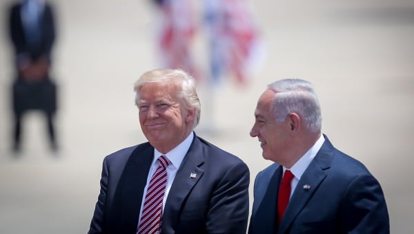 נתניהו מקבל את פניו של טראמפ