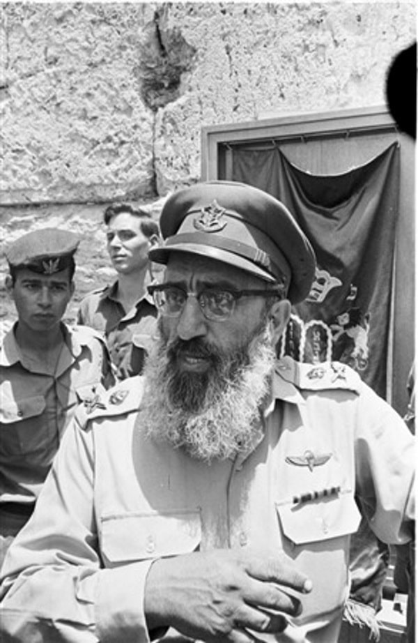 הרב גורן בכותל