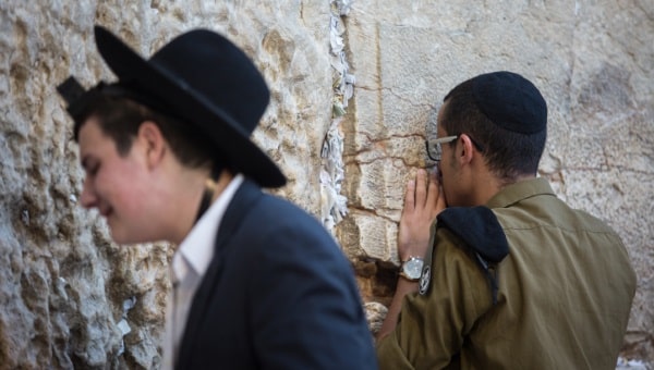 כותל, חייל, חרדי צילום: פלאש 90 יהדות