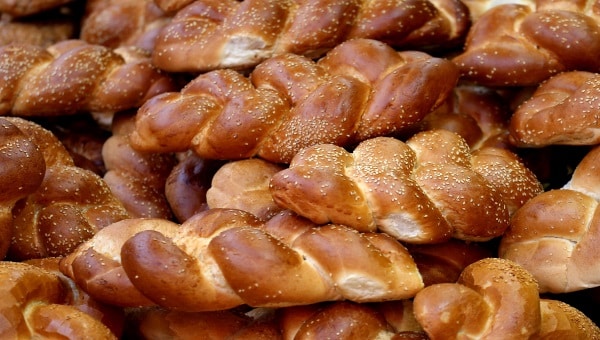 חלות יוטיוב אפיה צילום: shutterstock אוכל